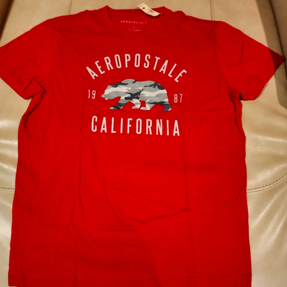 Aeropostale graphic tee